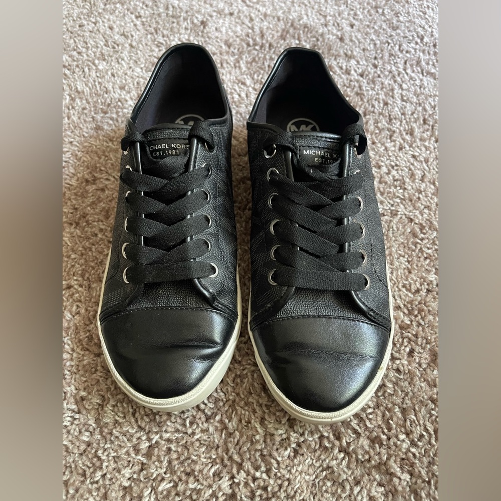 MK shoes